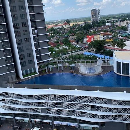 Golden Troika Kota Bharu - 2 Bedrooms 외부 사진